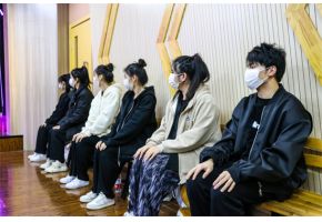 爆操美女美女视频免费观看网站"北音附中高三表演专业阶段性考试"
